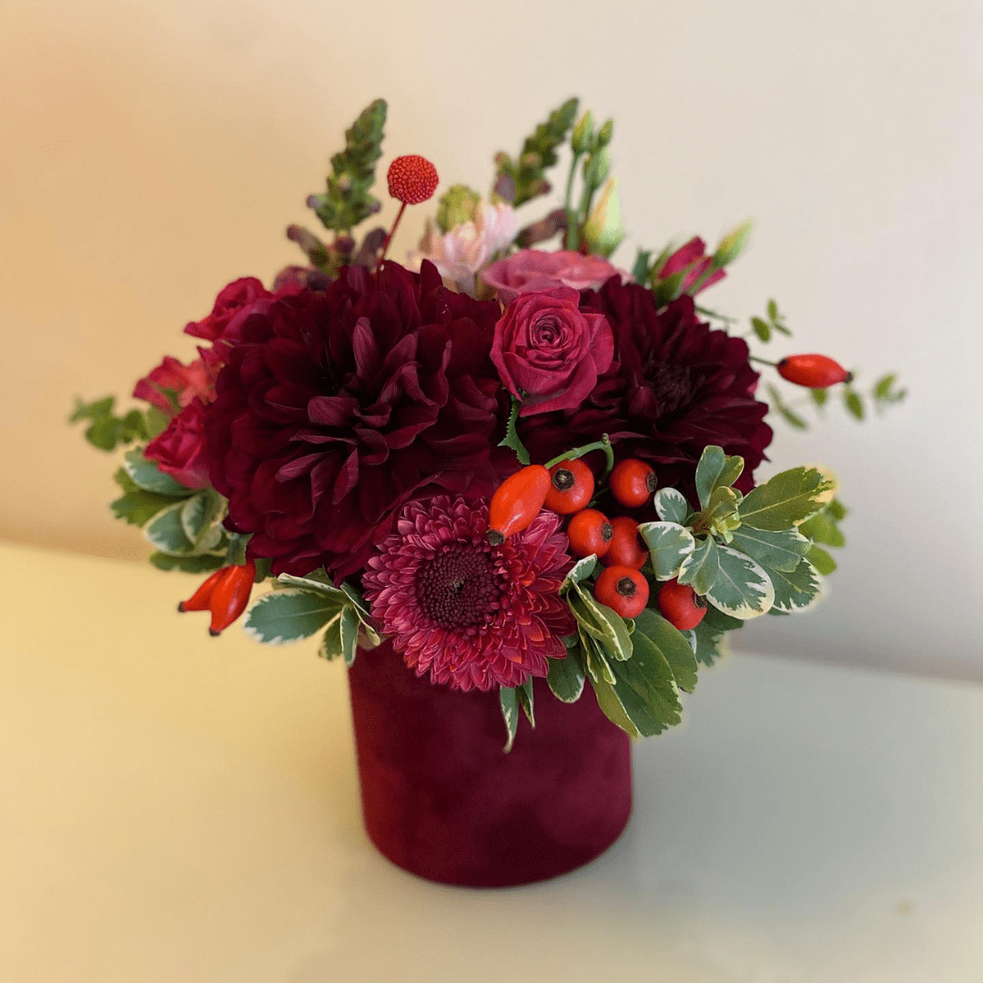 Cutie cu dalii grena